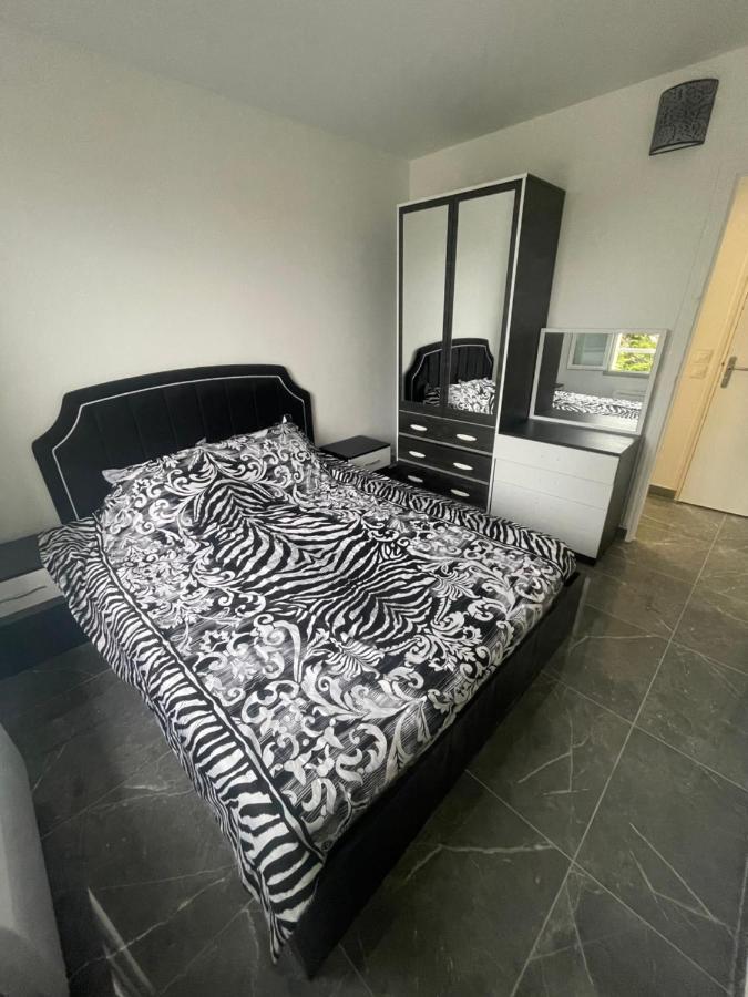 Appartement Lagny Sur Marne Disneyland Paris Lagny-sur-Marne Exterior foto